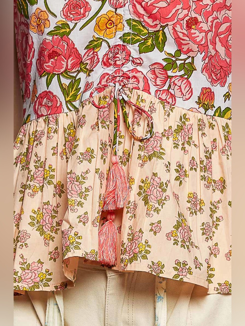 🌟SALE🌟V-Neck Ruffle Sleeves Tassel Strap Floral
Printed Top - Picture 6 of 6
